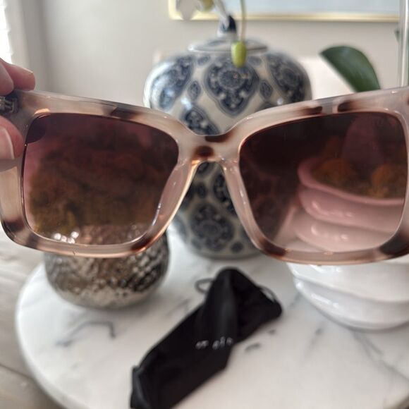 NWOT DIFF Bella lI - Picture 9 of 9